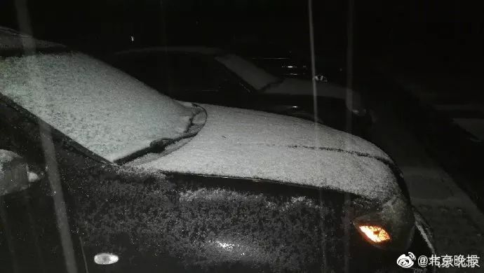北京迎来大雨雪 密云大兴等地已被白雪覆盖