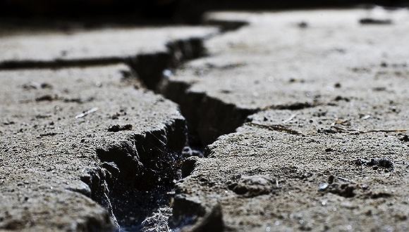 新疆霍城5.0级地震 震源深度15千米。