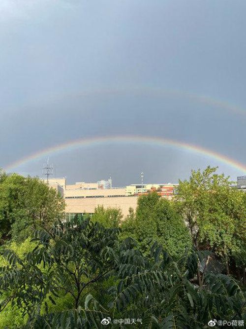 雷雨过后 北京天空再现双彩虹 开启9月双倍幸运