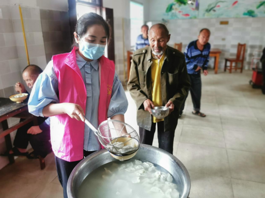 开封市尉氏县南曹乡：尊老爱老饺子宴 党的关怀暖人心 中国网