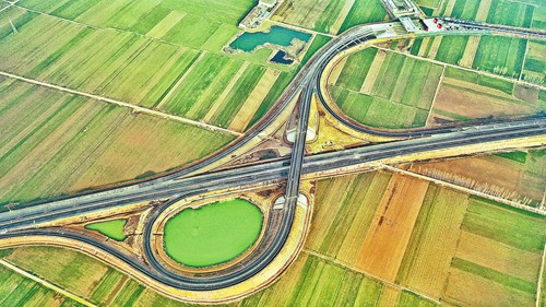 3条高速集中通车 全省高速公路通车总里程达8321公里