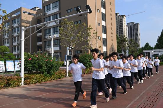 AI赋能育新机数智筑梦向未来中国移动助力洛阳中成外国语打造民办教育数字化标杆(图6)
